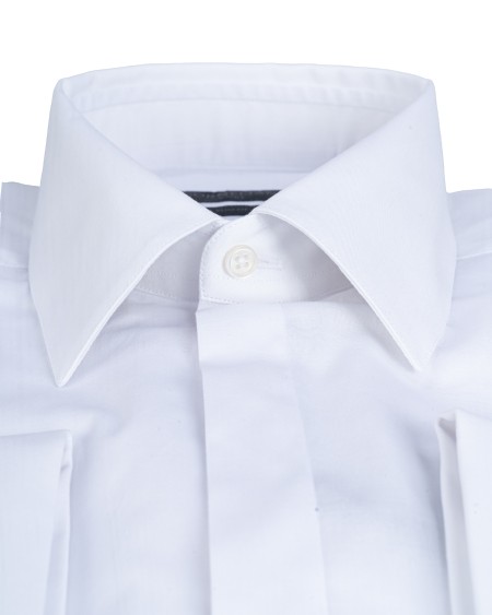 Shop CORNELIANI  Camicia: Corneliani camicia in cotone elasticizzato con polso da gemelli.
Slim fit.
Abbottonatura nascosta.
Composizione: 97% cotone 3% elastan.
Fabbricato in Romania.. 91P900 3191463-028